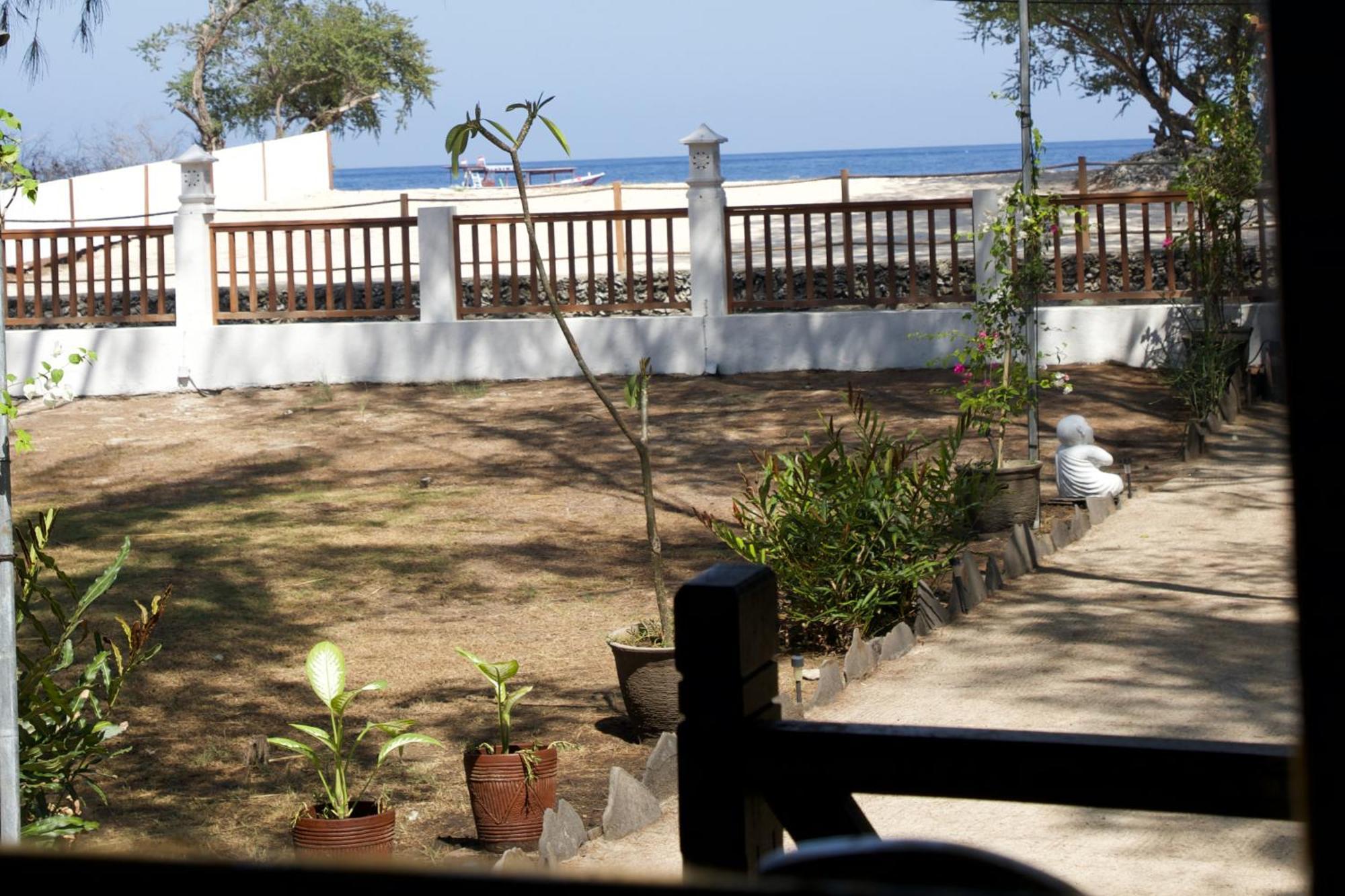 Villa Sunset Beach Gili Trawangan Exterior foto