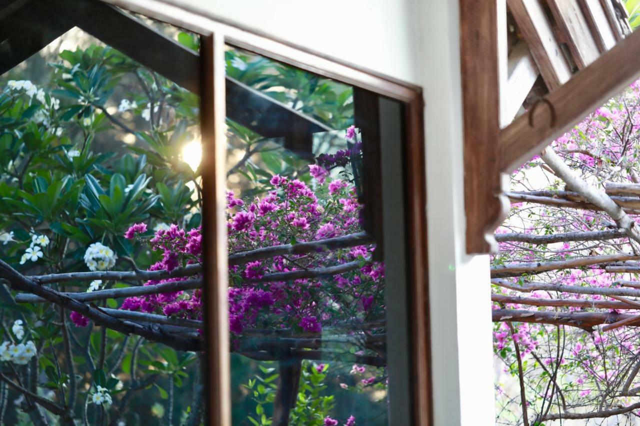 Villa Sunset Beach Gili Trawangan Exterior foto